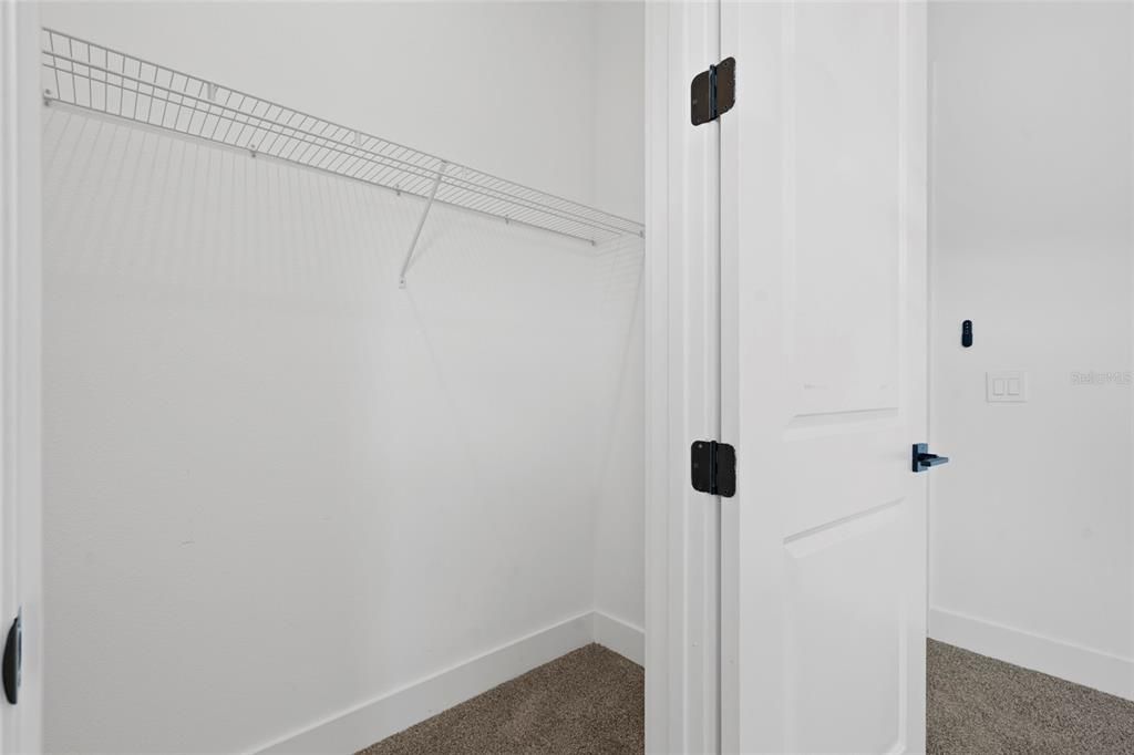 For Sale: $744,999 (4 beds, 2 baths, 2582 Square Feet)