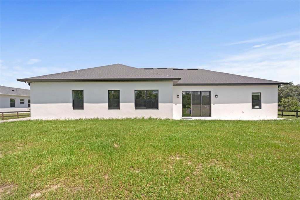 For Sale: $744,999 (4 beds, 2 baths, 2582 Square Feet)