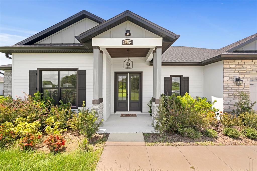 For Sale: $744,999 (4 beds, 2 baths, 2582 Square Feet)