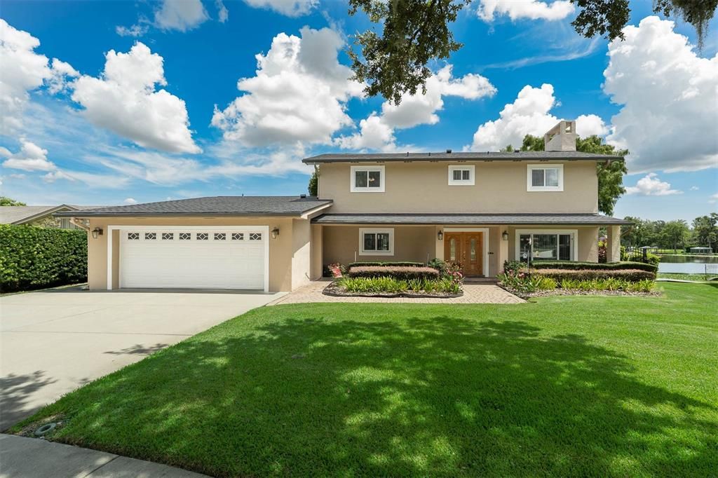 合同活跃: $975,000 (5 贝兹, 3 浴室, 3858 平方英尺)