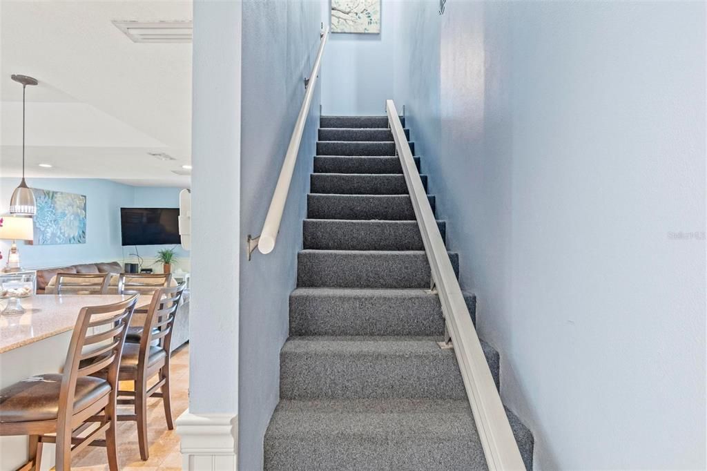 待售: $325,000 (2 贝兹, 2 浴室, 1201 平方英尺)