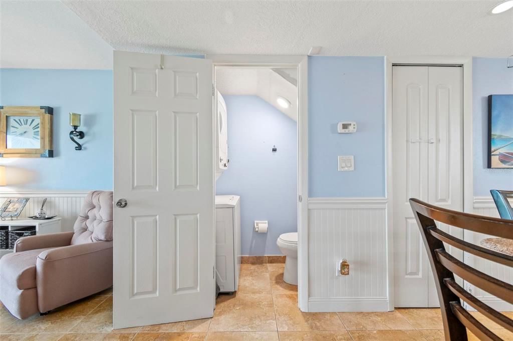 待售: $325,000 (2 贝兹, 2 浴室, 1201 平方英尺)