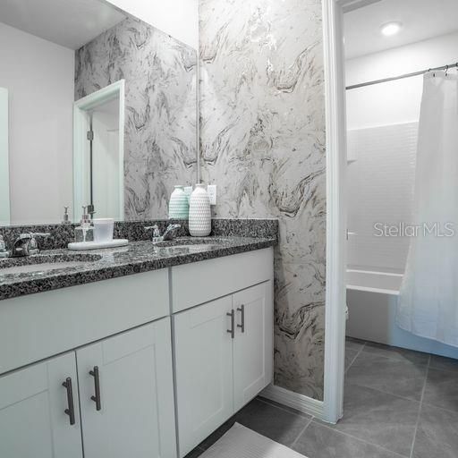 For Sale: $699,000 (6 beds, 5 baths, 3270 Square Feet)