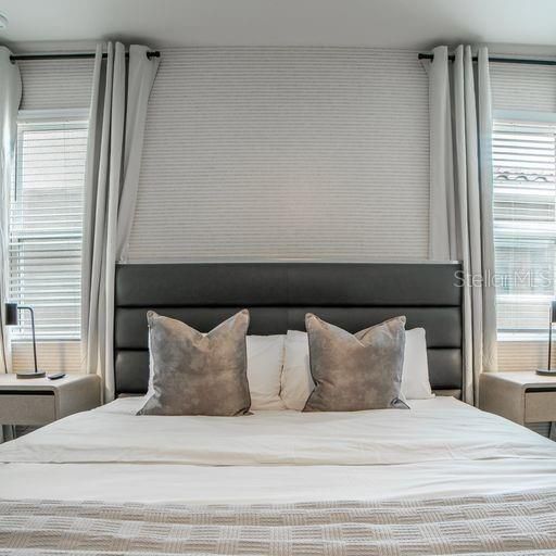 For Sale: $699,000 (6 beds, 5 baths, 3270 Square Feet)