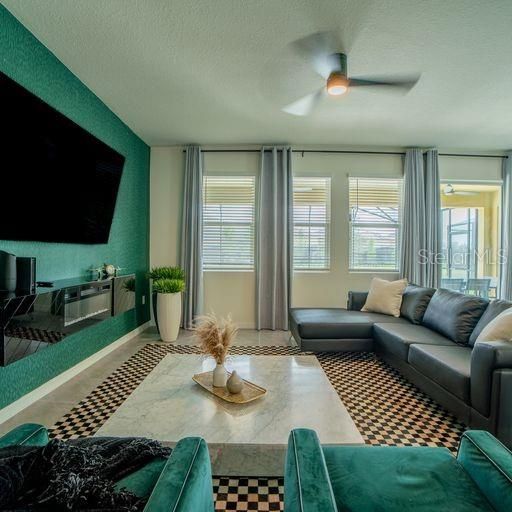 For Sale: $699,000 (6 beds, 5 baths, 3270 Square Feet)