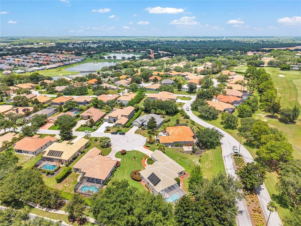 合同活跃: $424,900 (3 贝兹, 2 浴室, 2262 平方英尺)