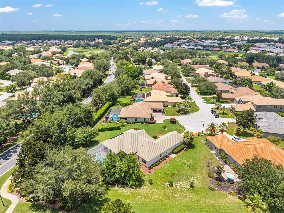 合同活跃: $424,900 (3 贝兹, 2 浴室, 2262 平方英尺)