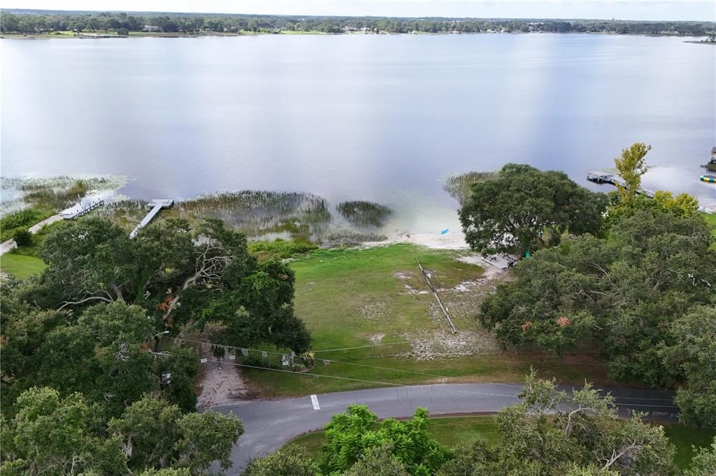 Active With Contract: $284,900 (3 beds, 1 baths, 1446 Square Feet)