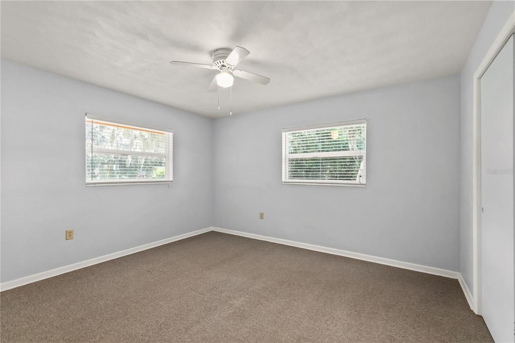 Active With Contract: $284,900 (3 beds, 1 baths, 1446 Square Feet)