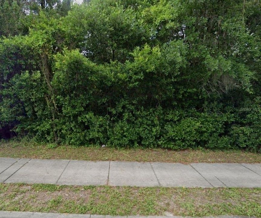 На продажу: $179,900 (1.03 acres)