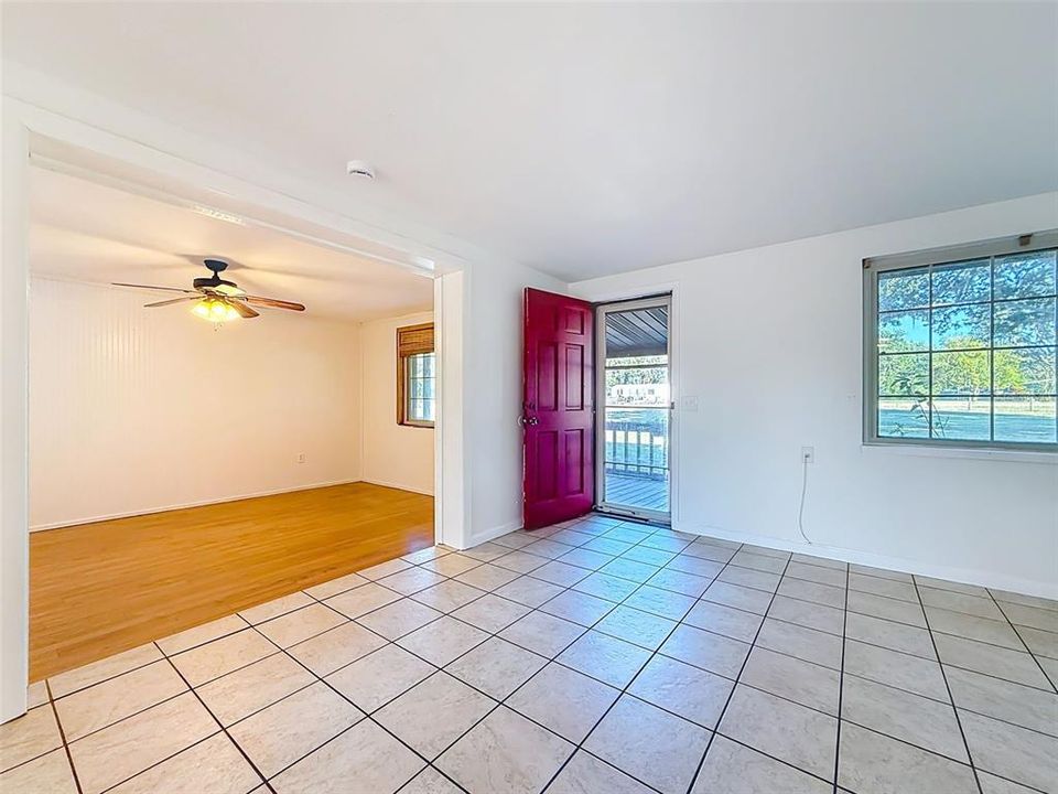 For Rent: $3,945 (3 beds, 2 baths, 1480 Square Feet)