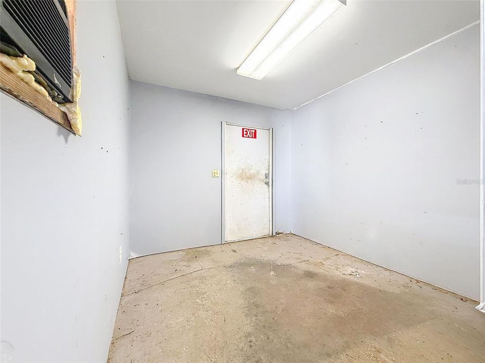 For Rent: $3,945 (3 beds, 2 baths, 1480 Square Feet)