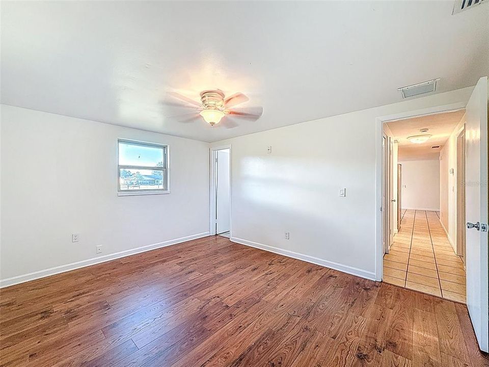 For Rent: $3,945 (3 beds, 2 baths, 1480 Square Feet)