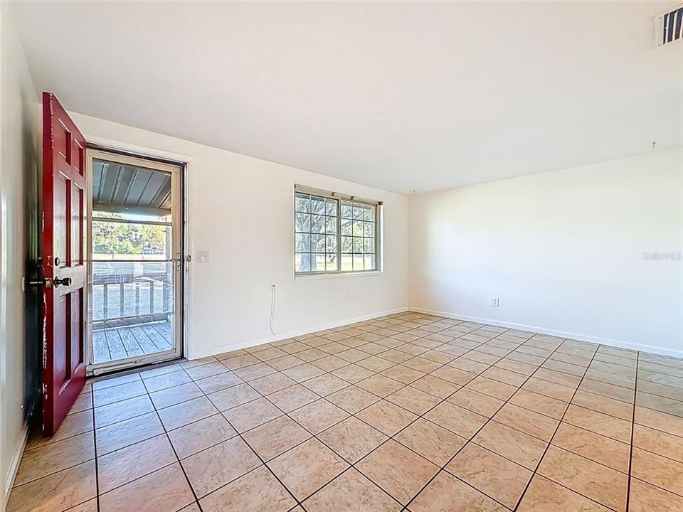 For Rent: $3,945 (3 beds, 2 baths, 1480 Square Feet)