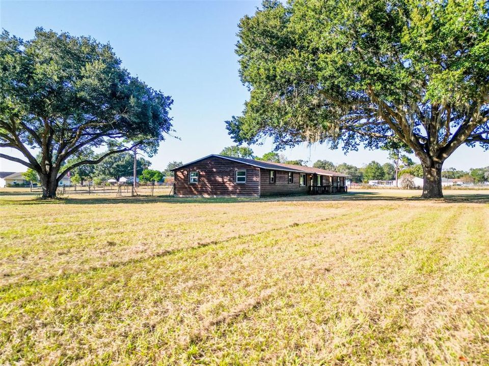 For Rent: $3,945 (3 beds, 2 baths, 1480 Square Feet)