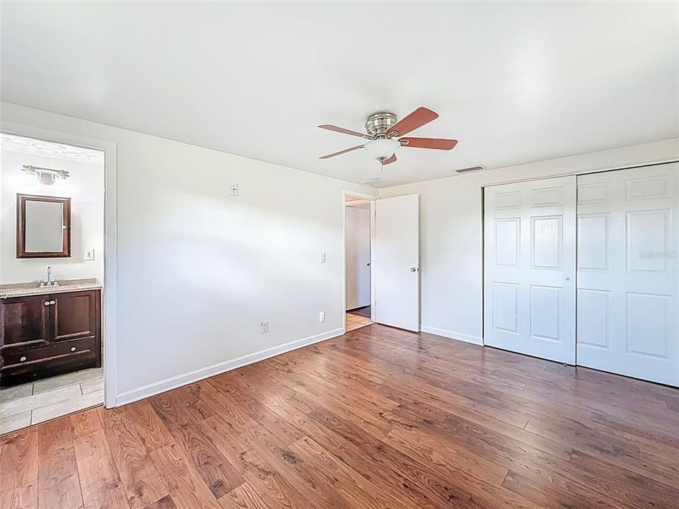 For Rent: $3,945 (3 beds, 2 baths, 1480 Square Feet)