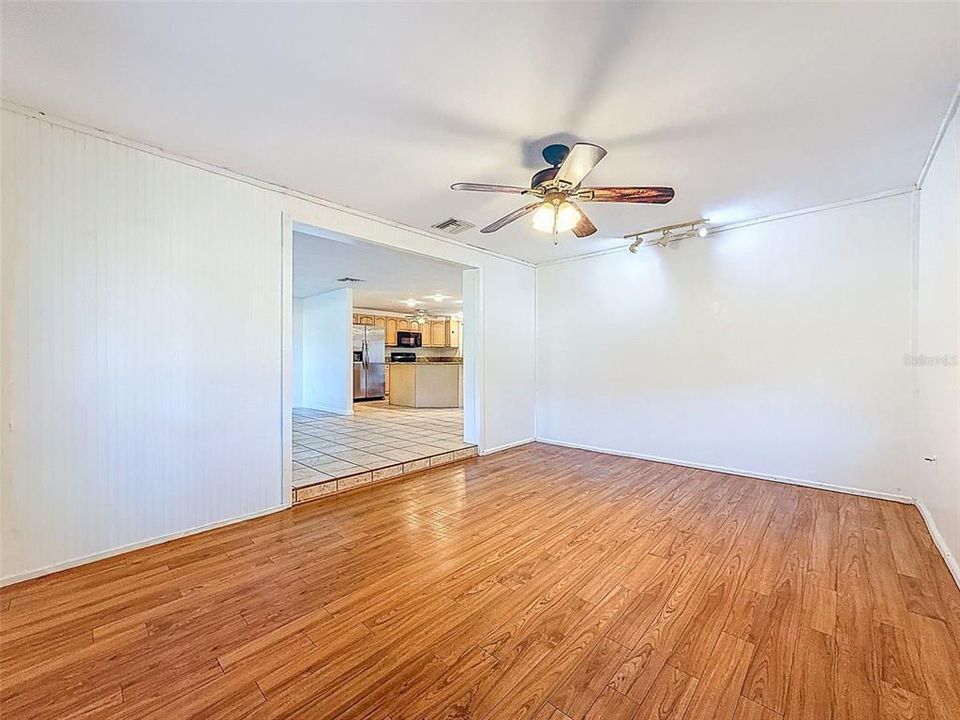 For Rent: $3,945 (3 beds, 2 baths, 1480 Square Feet)