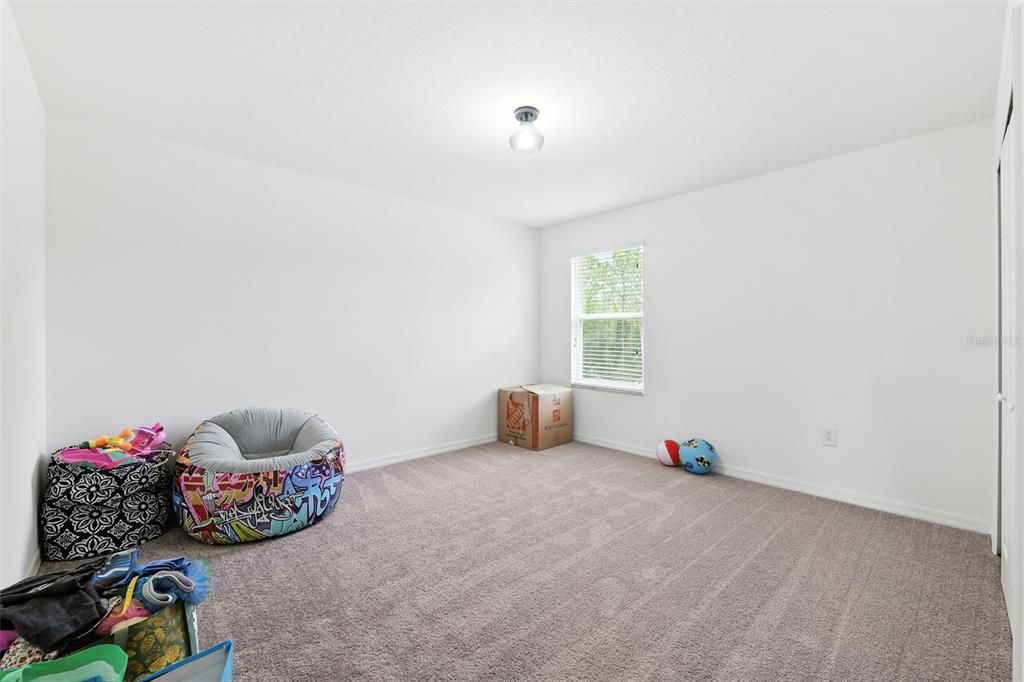 En Venta: $625,000 (4 camas, 2 baños, 3292 Pies cuadrados)