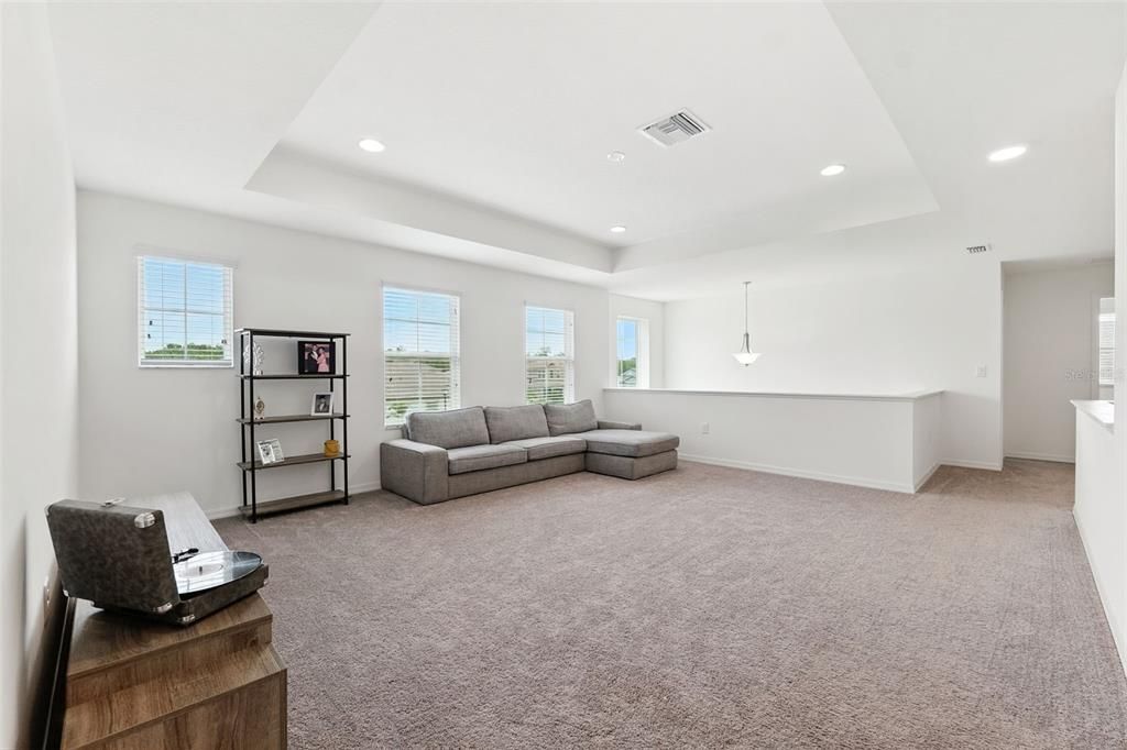 En Venta: $625,000 (4 camas, 2 baños, 3292 Pies cuadrados)