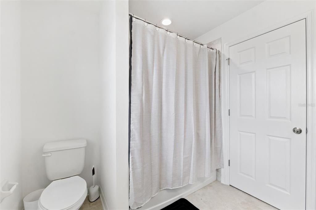 En Venta: $625,000 (4 camas, 2 baños, 3292 Pies cuadrados)