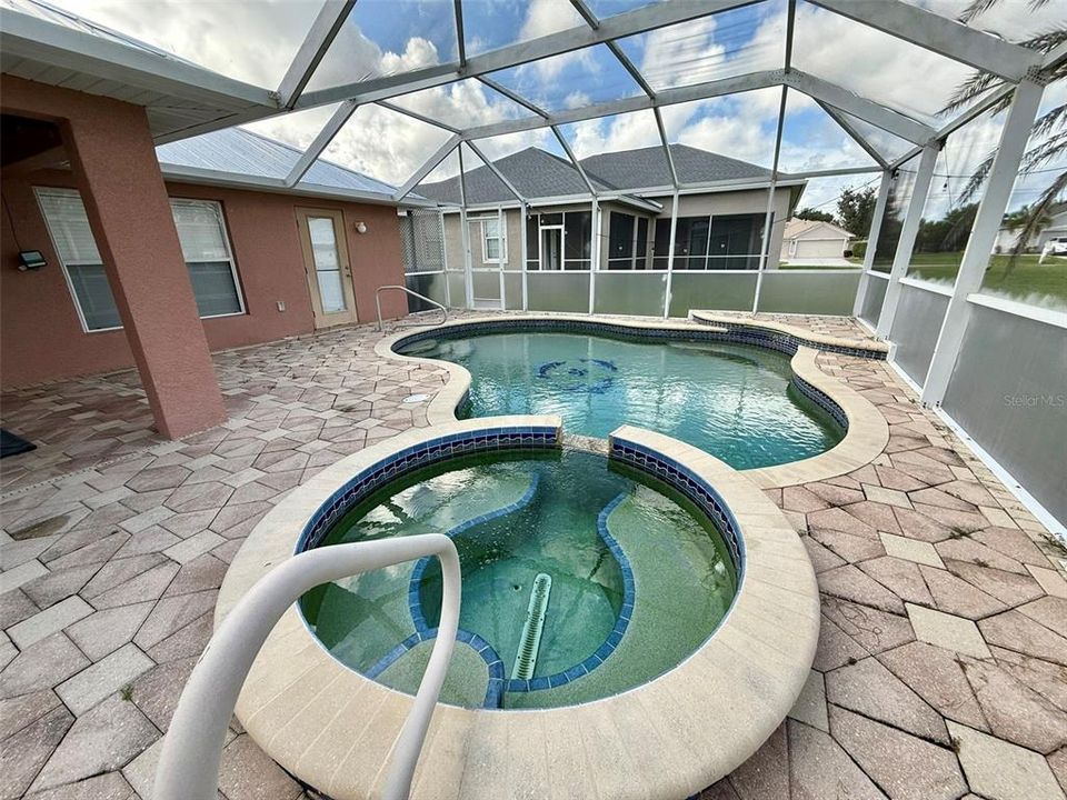 For Rent: $3,600 (4 beds, 3 baths, 3009 Square Feet)