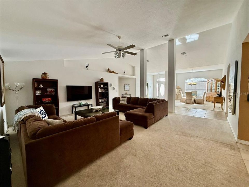 For Rent: $3,600 (4 beds, 3 baths, 3009 Square Feet)