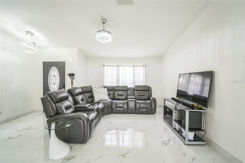 待售: $599,000 (3 贝兹, 2 浴室, 1544 平方英尺)