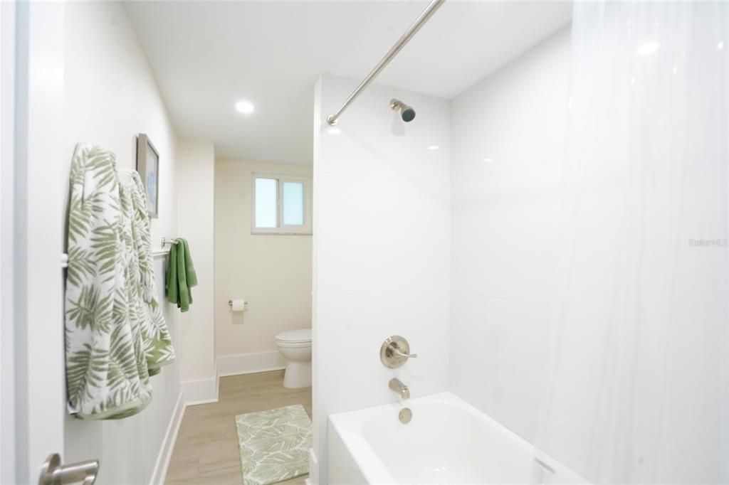 Activo con contrato: $2,195,000 (8 camas, 0 baños, 3918 Pies cuadrados)