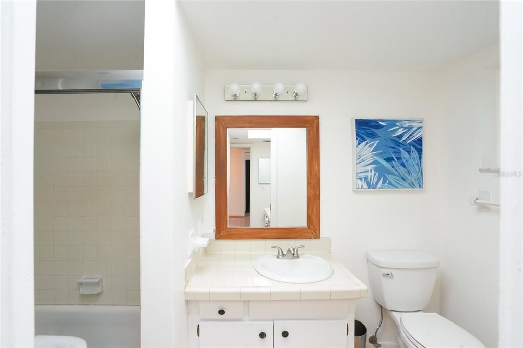 Activo con contrato: $2,195,000 (8 camas, 0 baños, 3918 Pies cuadrados)