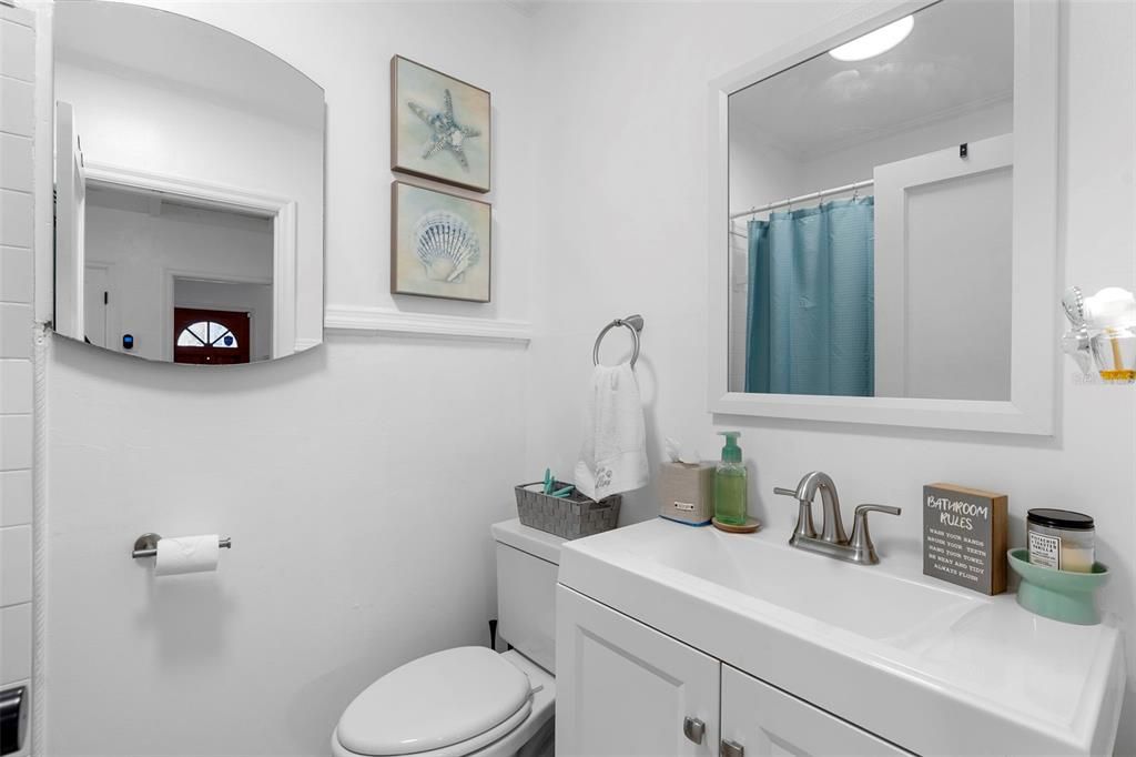 待售: $400,000 (3 贝兹, 3 浴室, 2377 平方英尺)