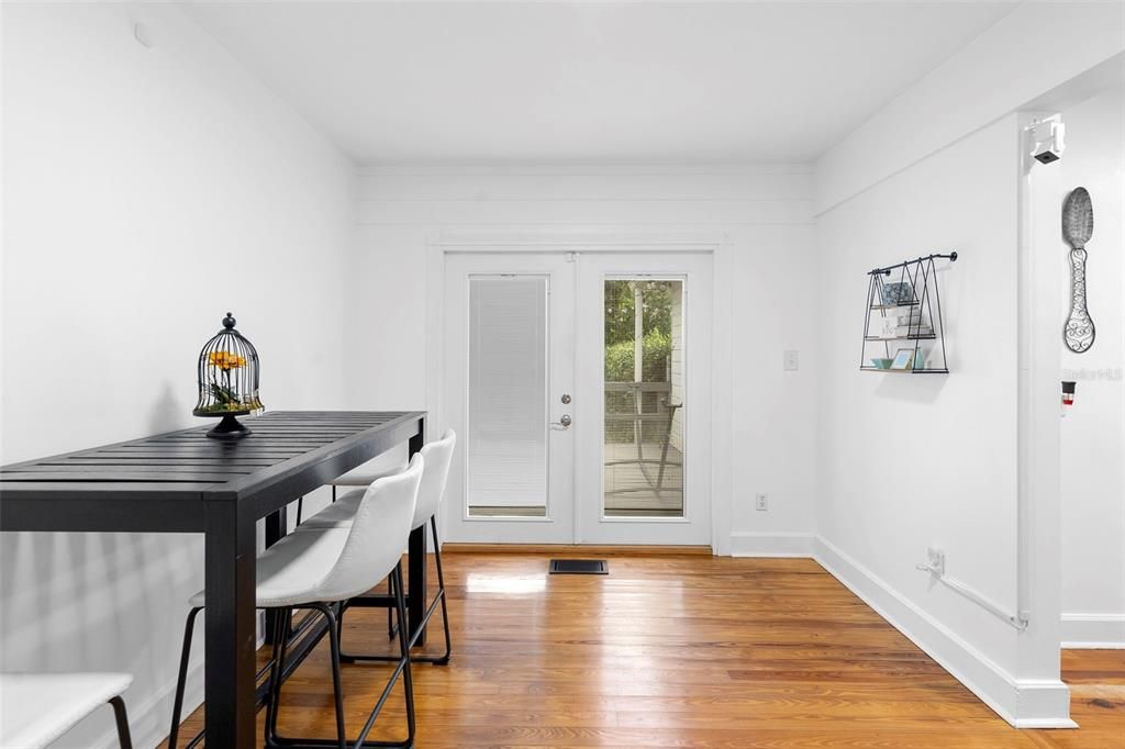 待售: $400,000 (3 贝兹, 3 浴室, 2377 平方英尺)