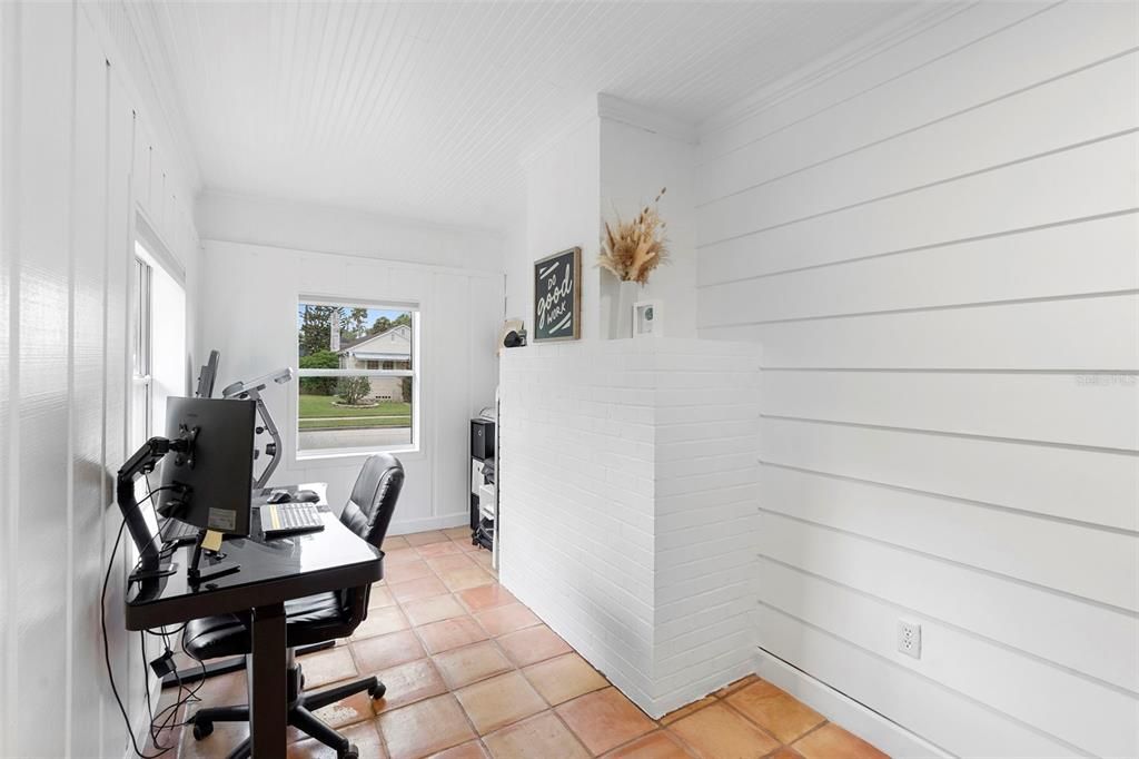 待售: $400,000 (3 贝兹, 3 浴室, 2377 平方英尺)