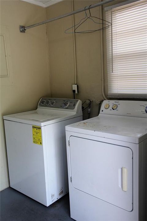 For Rent: $1,400 (2 beds, 1 baths, 850 Square Feet)