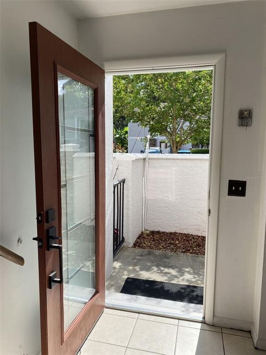 待售: $125,000 (2 贝兹, 2 浴室, 1260 平方英尺)