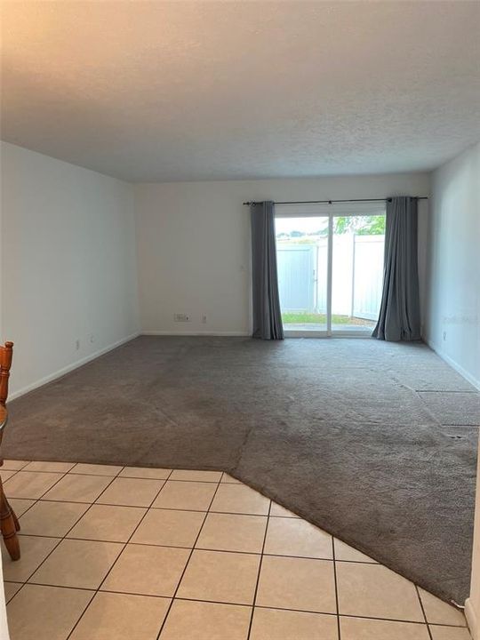 待售: $125,000 (2 贝兹, 2 浴室, 1260 平方英尺)