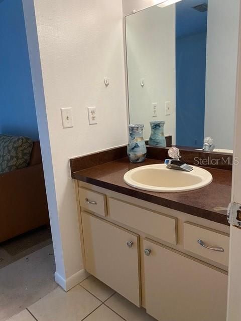 待售: $125,000 (2 贝兹, 2 浴室, 1260 平方英尺)