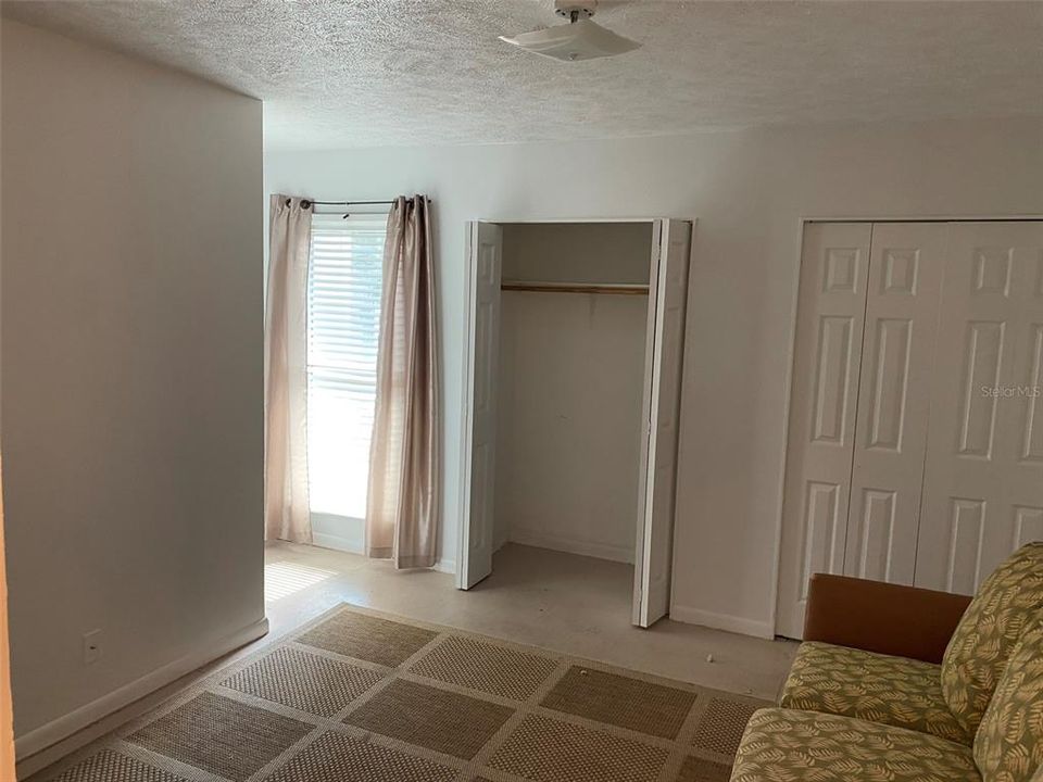 待售: $125,000 (2 贝兹, 2 浴室, 1260 平方英尺)