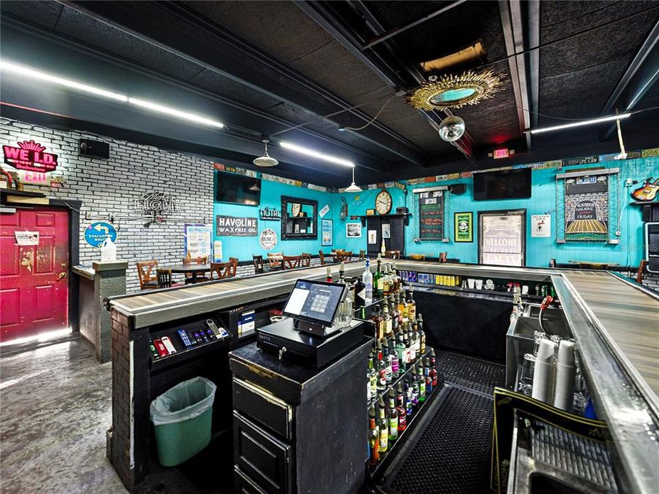 En Venta: $1,300,000 (0 camas, 0 baños, 1800 Pies cuadrados)