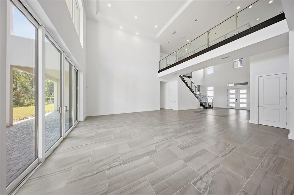 For Sale: $3,050,000 (6 beds, 6 baths, 7093 Square Feet)