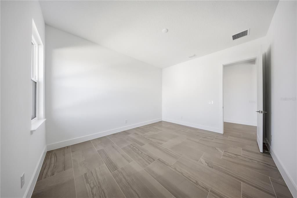 For Sale: $3,050,000 (6 beds, 6 baths, 7093 Square Feet)