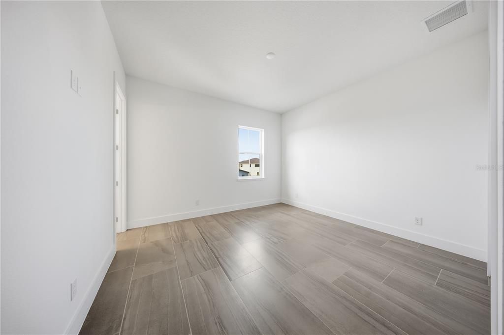 For Sale: $3,050,000 (6 beds, 6 baths, 7093 Square Feet)