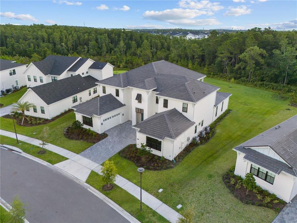 For Sale: $3,050,000 (6 beds, 6 baths, 7093 Square Feet)