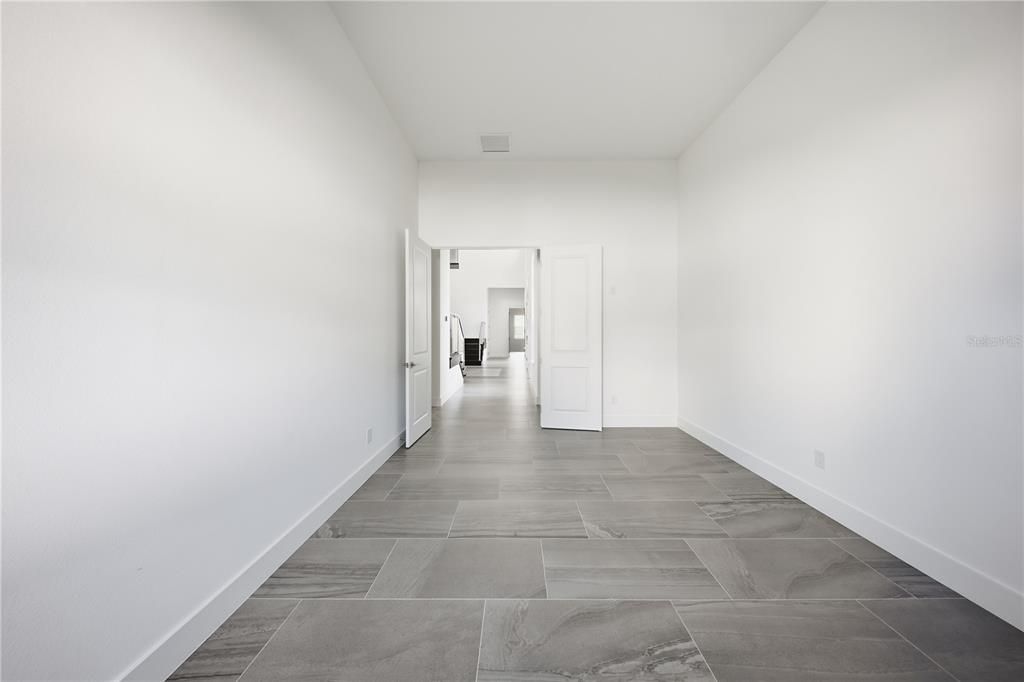 For Sale: $3,050,000 (6 beds, 6 baths, 7093 Square Feet)