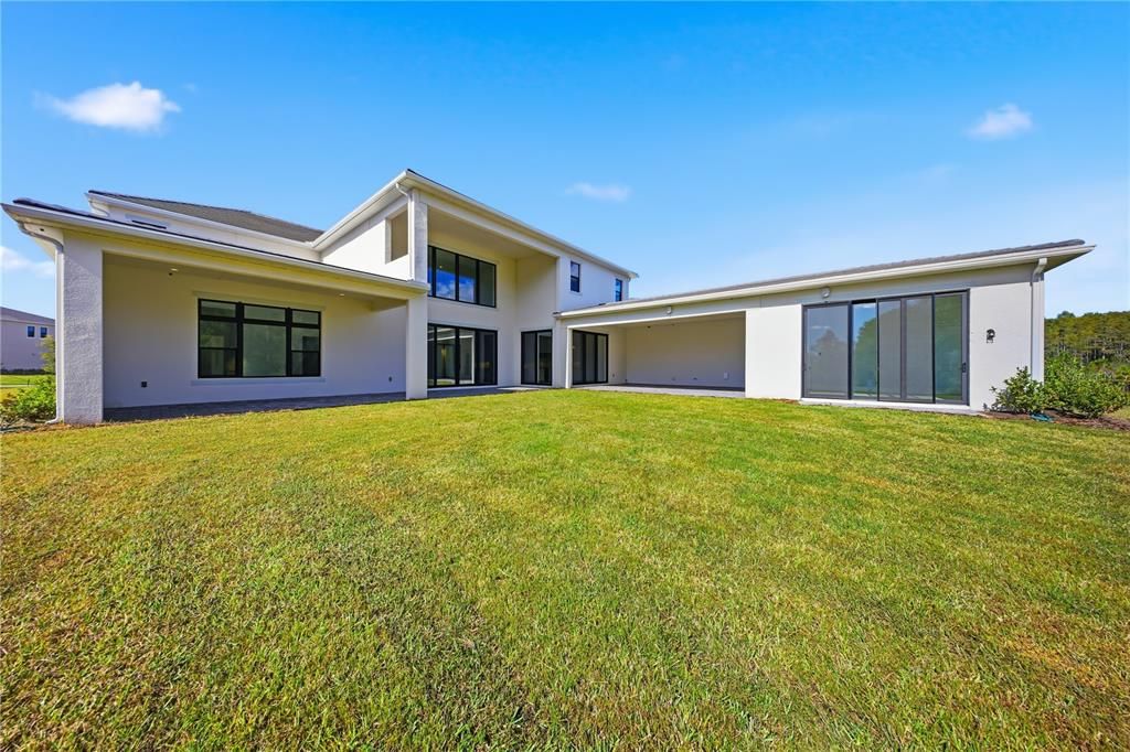 For Sale: $3,050,000 (6 beds, 6 baths, 7093 Square Feet)