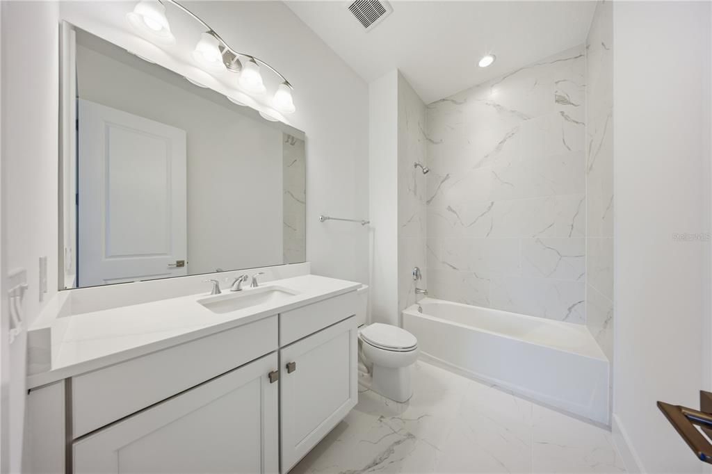 For Sale: $3,050,000 (6 beds, 6 baths, 7093 Square Feet)