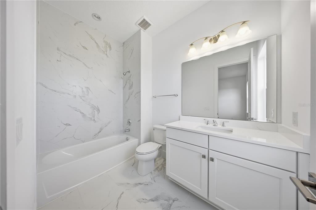 For Sale: $3,050,000 (6 beds, 6 baths, 7093 Square Feet)