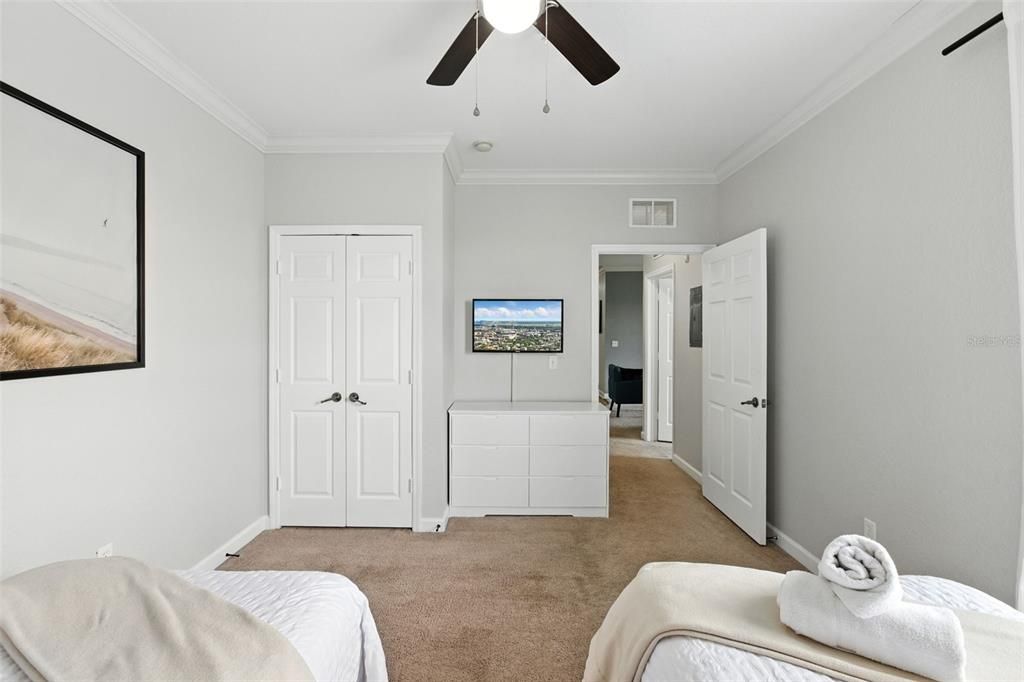 待售: $235,000 (3 贝兹, 2 浴室, 1244 平方英尺)