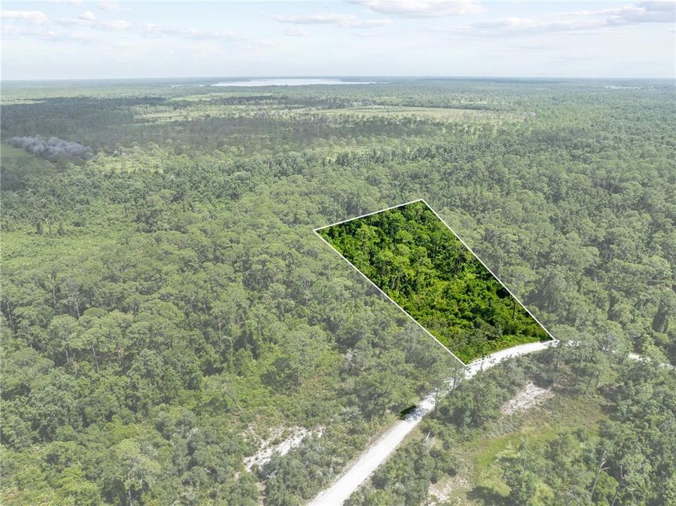 На продажу: $49,000 (2.49 acres)