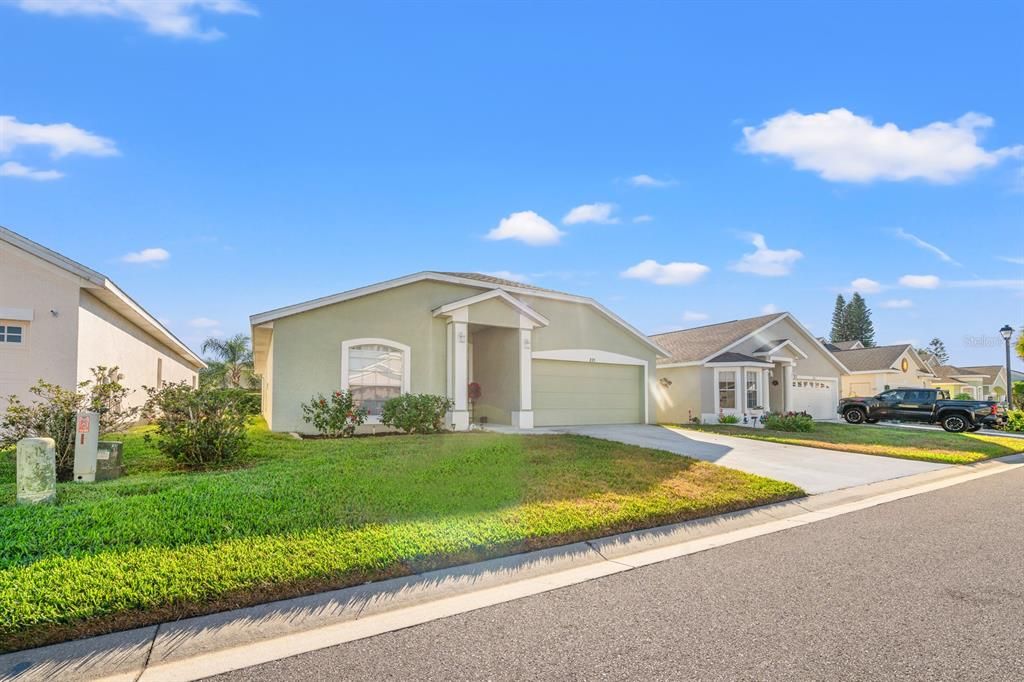 待售: $239,999 (2 贝兹, 2 浴室, 1435 平方英尺)