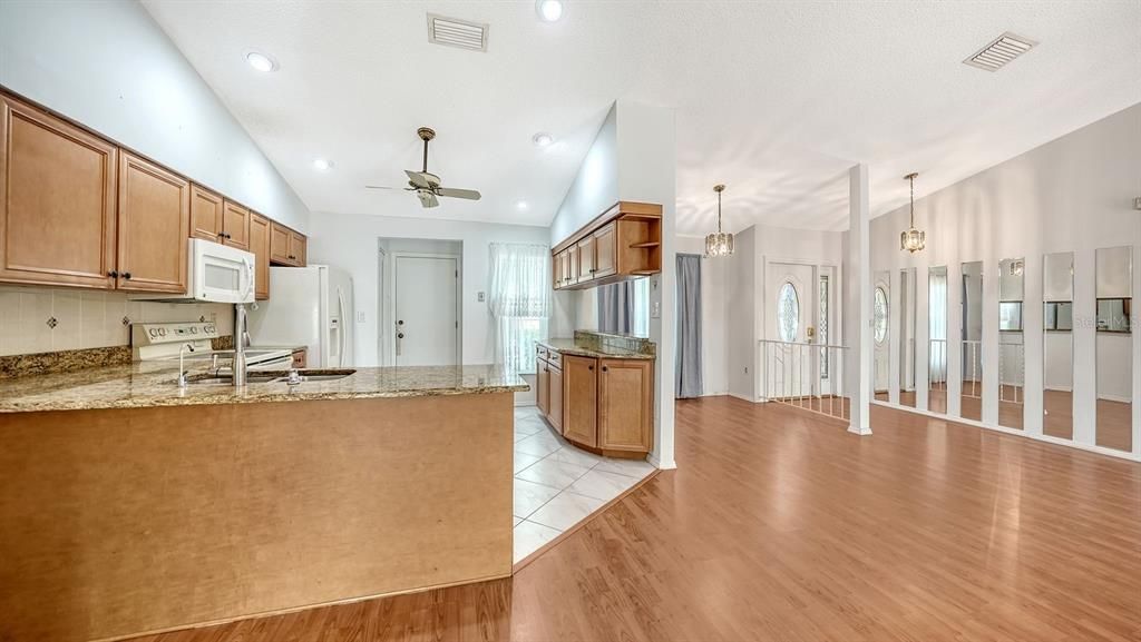 待售: $474,900 (3 贝兹, 2 浴室, 1485 平方英尺)